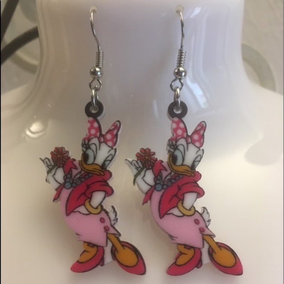Disney Daisy Duck Acrylic Earrings - Picture 6 of 6
